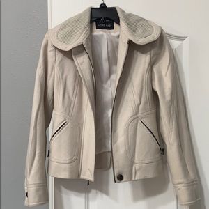 Nice jacket pearl color